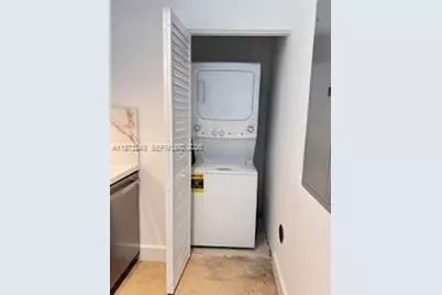 700 NE 25th St #1701, Miami, FL 33137 - Photo 6