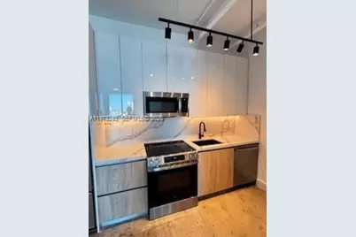 700 NE 25th St #1701, Miami, FL 33137 - Photo 4
