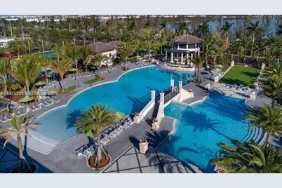 10521 NW 81st Ter, Doral, FL 33178 - Photo 14