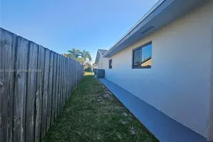 11761 NW 27th Ct, Plantation, FL 33323 - Photo 58