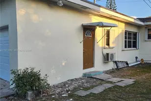 1375 NE 135th St, North Miami, FL 33161 - Photo 8