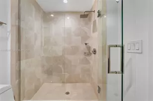 17121 Collins Ave, Sunny Isles Beach, FL 33160 - Photo 26
