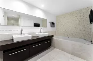 17121 Collins Ave, Sunny Isles Beach, FL 33160 - Photo 8