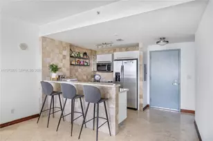 601 NE 36th St, Miami, FL 33137 - Photo 6