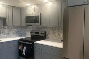 12800 SW 7th Ct, Pembroke Pines, FL 33027 - Photo 2