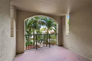 17150 N Bay Rd, Sunny Isles Beach, FL 33160 - Photo 12