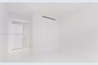300 Biscayne Boulevard Way #506E, Miami, FL 33131 - Photo 6