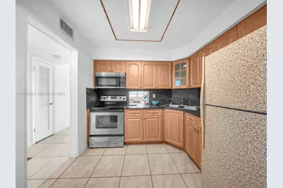 1530 NE 191st St #306, Miami, FL 33179 - Photo 10
