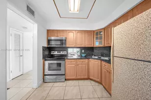 1530 NE 191st St, Miami, FL 33179 - Photo 10