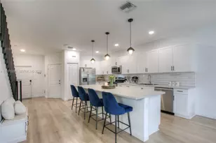 25136 SW 107th Ave, Homestead, FL 33032 - Photo 2