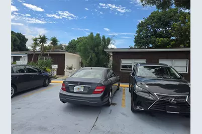 5712 Hollywood Blvd #2, Hollywood, FL 33021 - Photo 16