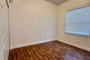 1761 Aspen Ln, Weston, FL 33327 - Photo 12