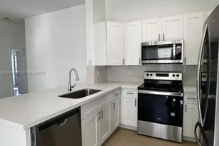 1761 Aspen Ln, Weston, FL 33327 - Photo 4