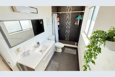 5685 NW 194th Ln, Miami Gardens, FL 33055 - Photo 16