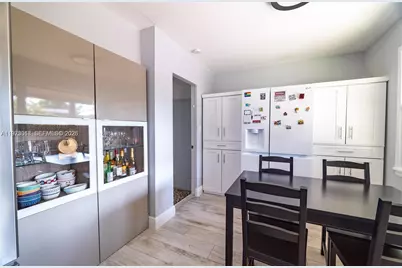 2950 NE 11th Ave, Pompano Beach, FL 33064 - Photo 14