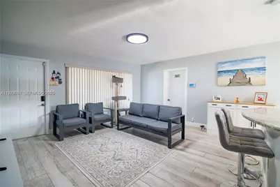 2950 NE 11th Ave, Pompano Beach, FL 33064 - Photo 8