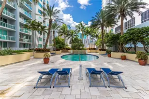 253 NE 2nd St, Miami, FL 33132 - Photo 40