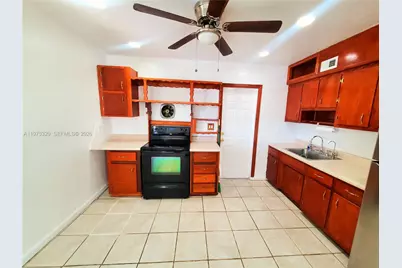 7791 NW 39th St, Hollywood, FL 33024 - Photo 8