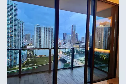 88 SW 7th St #2012, Miami, FL 33130 - Photo 12
