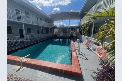 305 69th St #205, Miami Beach, FL 33141 - Photo 1