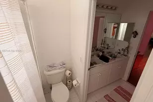 7586 NW 113th Path, Doral, FL 33178 - Photo 16