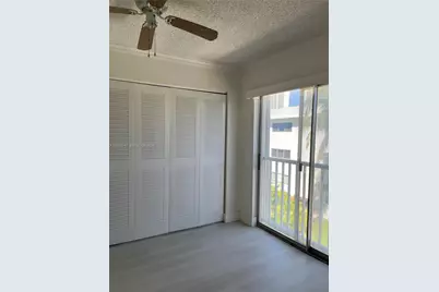 17051 NE 35th Ave #202, North Miami Beach, FL 33160 - Photo 6