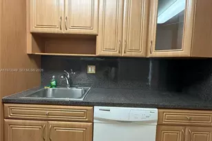 5055 NW 7th St, Miami, FL 33126 - Photo 6