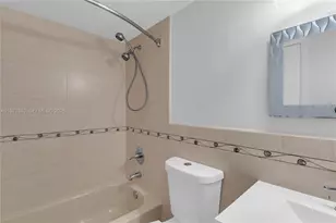 5055 NW 7th St, Miami, FL 33126 - Photo 12