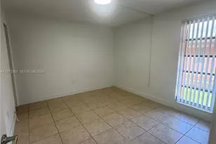 9487 SW 76th St, Miami, FL 33173 - Photo 10