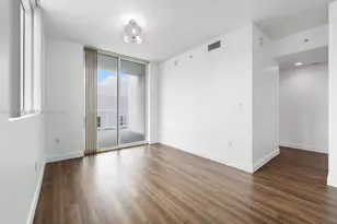 253 NE 2nd St, Miami, FL 33132 - Photo 12