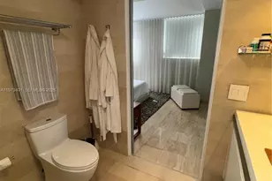2457 Collins Ave, Miami Beach, FL 33140 - Photo 22