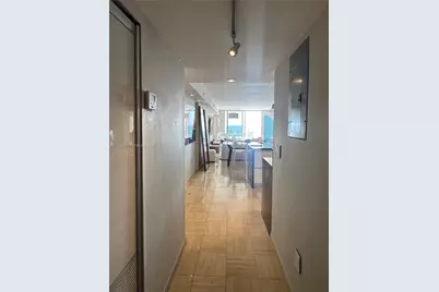 2457 Collins Ave #405, Miami Beach, FL 33140 - Photo 2