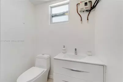 13050 SW 26th St, Miami, FL 33175 - Photo 36