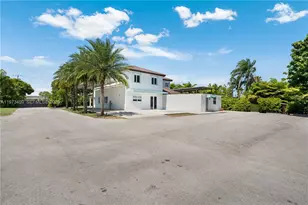 13050 SW 26th St, Miami, FL 33175 - Photo 32