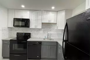 8390 Sands Point Blvd, Tamarac, FL 33321 - Photo 4