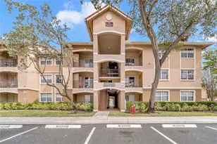 151 SW 117th Ave, Pembroke Pines, FL 33025 - Photo 1