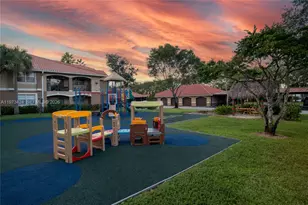 151 SW 117th Ave, Pembroke Pines, FL 33025 - Photo 42