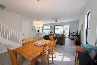 135 NW 209th Trl, Pembroke Pines, FL 33029 - Photo 8