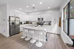 135 NW 209th Trail, Pembroke Pines, FL 33029 - Photo 6