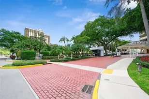 19355 Turnberry Way, Aventura, FL 33180 - Photo 2