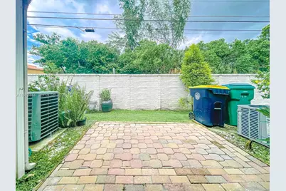 4904 SW 31st Ter, Dania Beach, FL 33312 - Photo 24