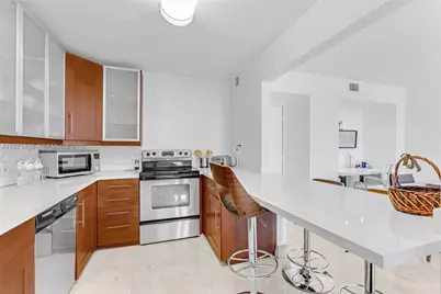 100 Bayview Dr #2007, Sunny Isles Beach, FL 33160 - Photo 8