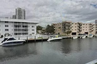3849 NE 169th St, North Miami Beach, FL 33160 - Photo 20