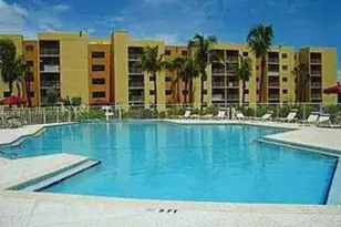 8185 NW 7th St, Miami, FL 33126 - Photo 2