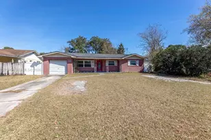7837 Rondeau Dr E, Jacksonville, FL 32217 - Photo 2