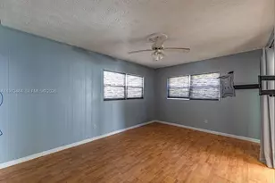 7837 Rondeau Dr E, Jacksonville, FL 32217 - Photo 10