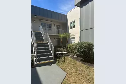 323 Burgundy G #G, Delray Beach, FL 33484 - Photo 2