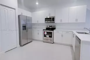 2603 SE 11th St, Homestead, FL 33035 - Photo 4