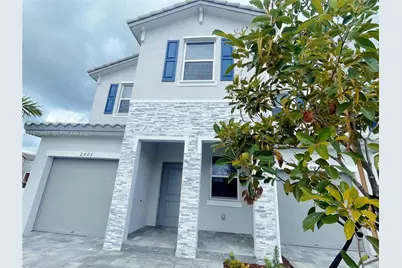 2603 SE 11th St, Homestead, FL 33035 - Photo 2