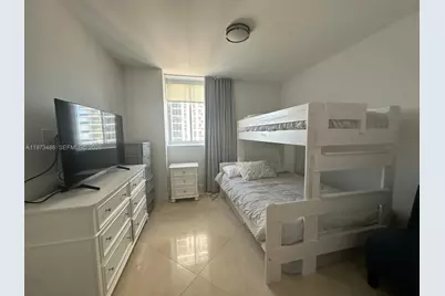 4775 Collins Ave #2407, Miami Beach, FL 33140 - Photo 6
